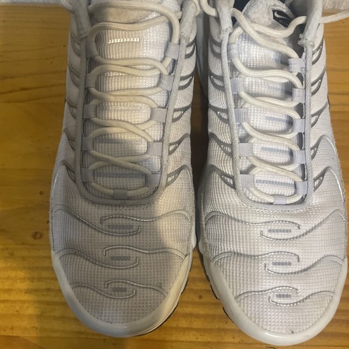 Taglia 9,5 - Nike Air Max Plus TN platino puro/argento - FN7813-001 - Foto 8 di 11