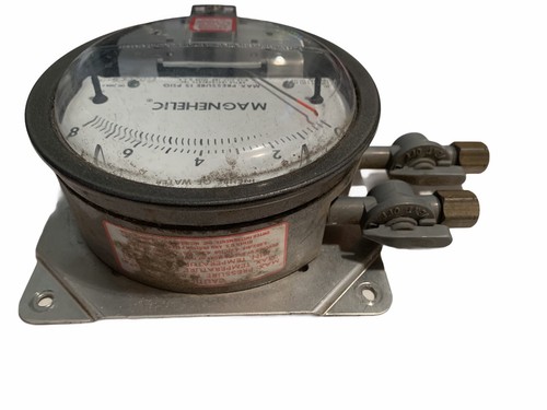 Dwyer Magnehelic Pressure Gauge 0-8" H20 15 PSIG Valves, Mounting Plate WORKS - Picture 4 of 7
