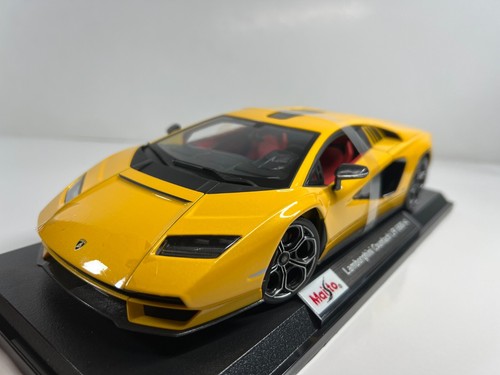 1/18 MAISTO LAMBORGHINI COUNTACH LPI 800-4 YELLOW DIECAST MODEL - Picture 7 of 10