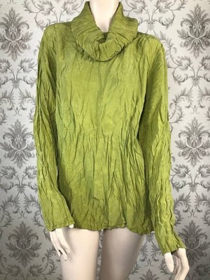 Privatsachen Women s Green Silk Relaxed-Fit Top with High Designer Neck, Size M
