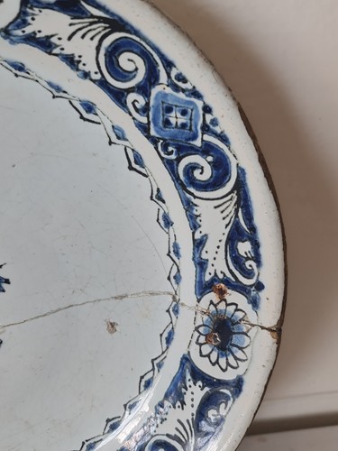 Antique 18thC English Delftware Plate 9" - Historic Staple Repair - Blue & White - Picture 5 of 13