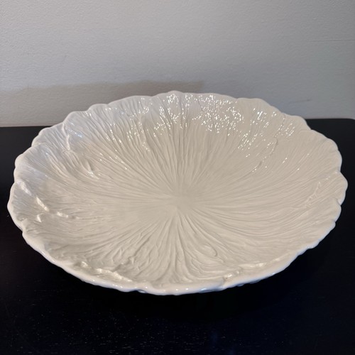 Vintage California Pottery Large Cabbage Leaf Platter Bowl Cottagecore 14.5 in - Picture 9 of 12