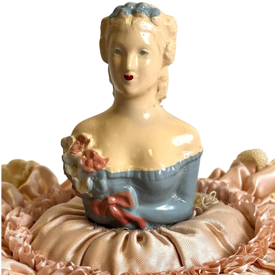 Media muñeca vintage rosa encaje falda alfiletero costura Foto 2 de 4