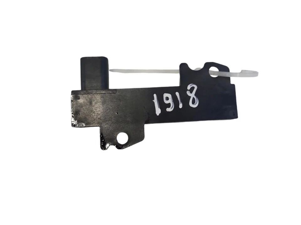 Volvo V40 Cross country 2014 Aerial antenna amplifier 6G9115K603KB JUT171374 - Imagem 2 de 3