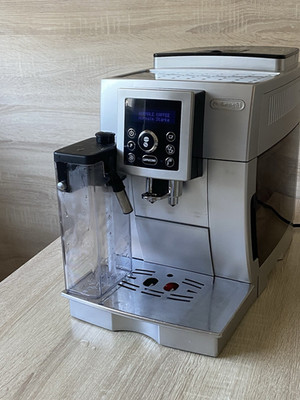 DeLonghi Cappuccino  ECAM 23.450 Kaffeevollautomat Kaffeautomat gewartet TOP