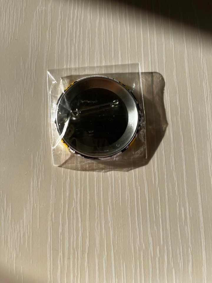 Japanese anime Nanbaka can badge Hajime Sugoroku eBay