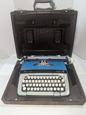 Vintage Smith-Corona Galaxie Twelve XII Typewriter W/ Carrying Case thumbnail