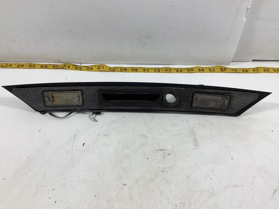 Interruptor de tapa maletero Audi A4 2004-2010 8E0827574 OEM Foto 2 de 4