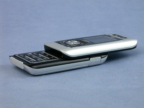 LG G259 1.3MP LED BT MP3 Music 1.3" GSM 2G Triband Mini Slider Cell Phone Mobile - Picture 8 of 11
