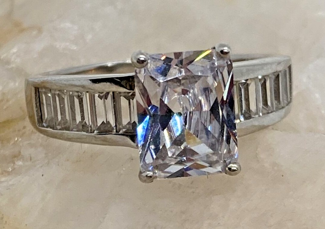 FZN 925 China Cubic Zirconia CZ Baguette Ring Size 8 Sterling 925