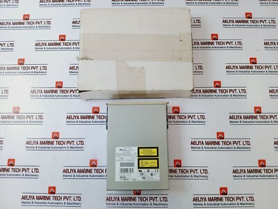 Plextor PX-40TSI ULTRAPLEX 40MAX CD-Rom Drive 15636 Class 1 5V-12Vdc 0.8A-1.2A