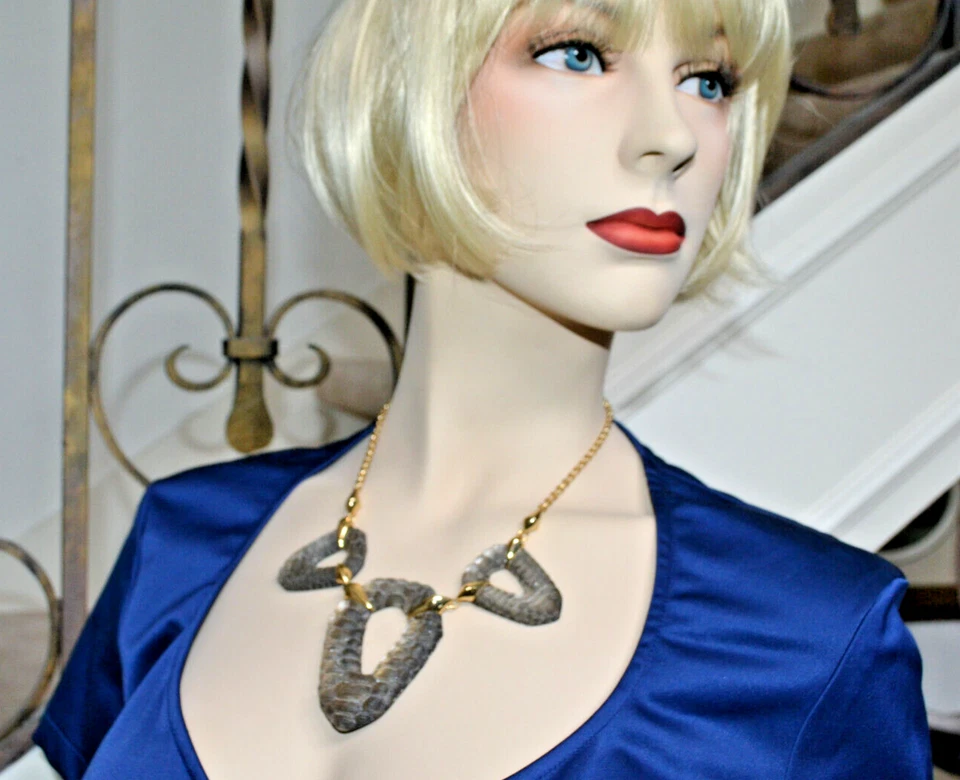 NWOT $398 ALEXIS BITTAR Croc Lucite Station Bib Necklace Gold Brass - Image 4 of 4