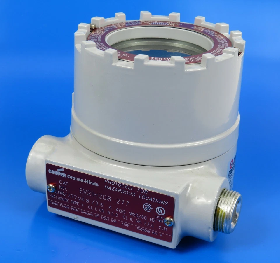 (AMPMECH) CROUSE HINDS/ EATON NEC EX CLASS1 DIV 1, PHOTOCELL, EV2IH208277(White) - Image 3 of 4