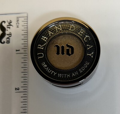 Urban Decay  Half Baked  Single Eyeshadow 1.5 g / 0.05 oz