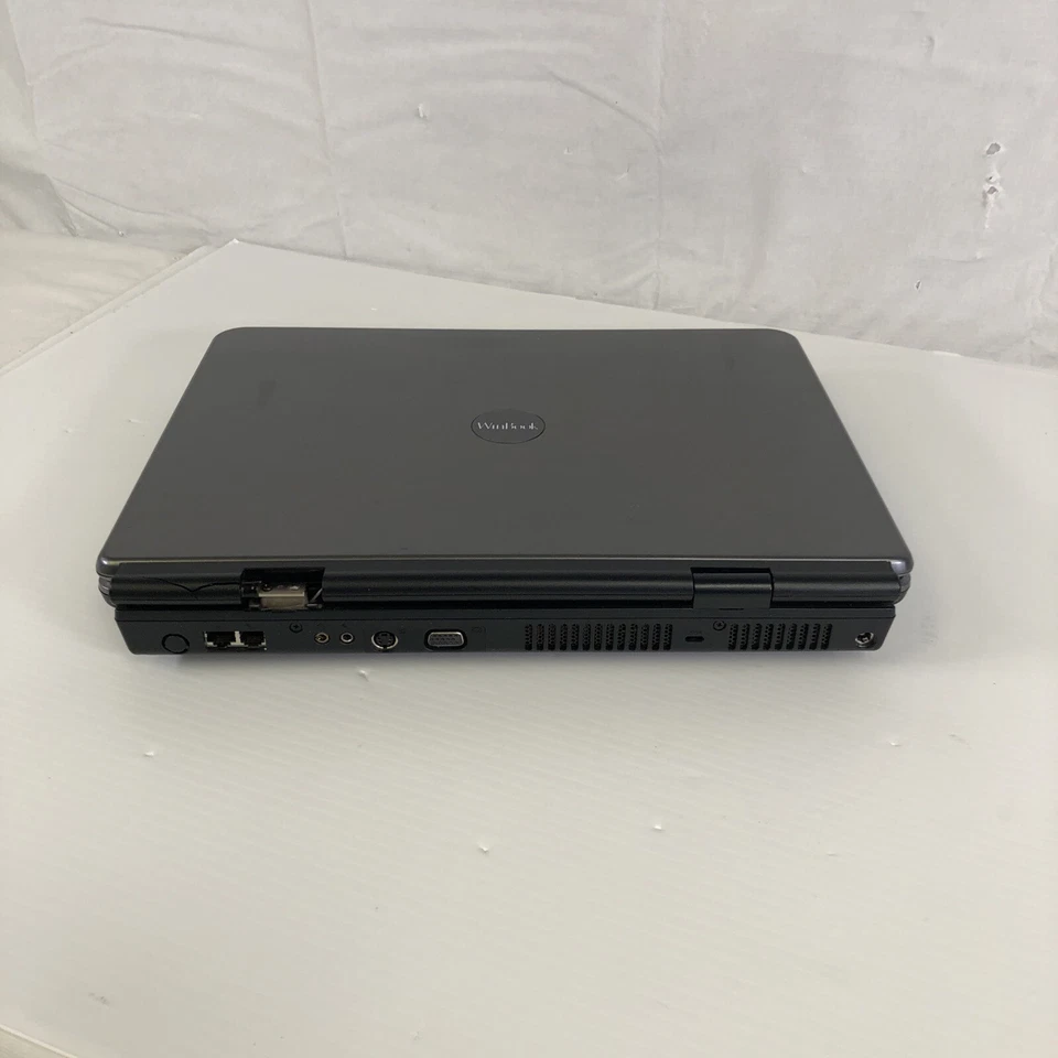 Laptop Winbook 331 15.4" AMD Sempron 2800t @1.6MHz 128 MB 40 GB HDD Windows XP Foto 4 de 4