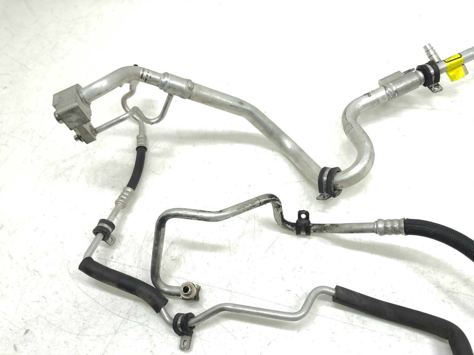 2014-2022 MASERATI GHIBLI S Q4 3.0L V6 A/C LINE HOSE PIPE SET OEM.
