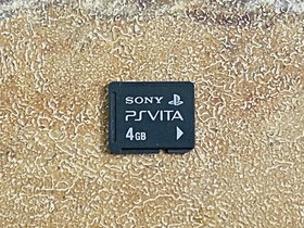 Sony PS Vita Lime Green / White PCH 2000 ZA13 Charger 4GB Mine Craft Tested DDP