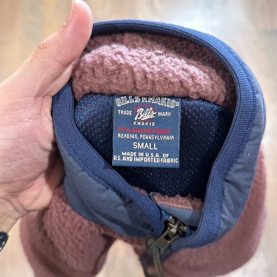 Chaleco Bills Khakis Para Hombres S Rojo Cremallera Completa Sherpa Pila Vellón Sin Mangas Bolsillos Logo Foto 4 de 4