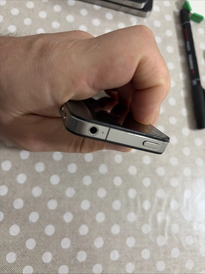 Apple iPhone 4 16gb A1332 Nero Black 4063 - Immagine 4 di 4