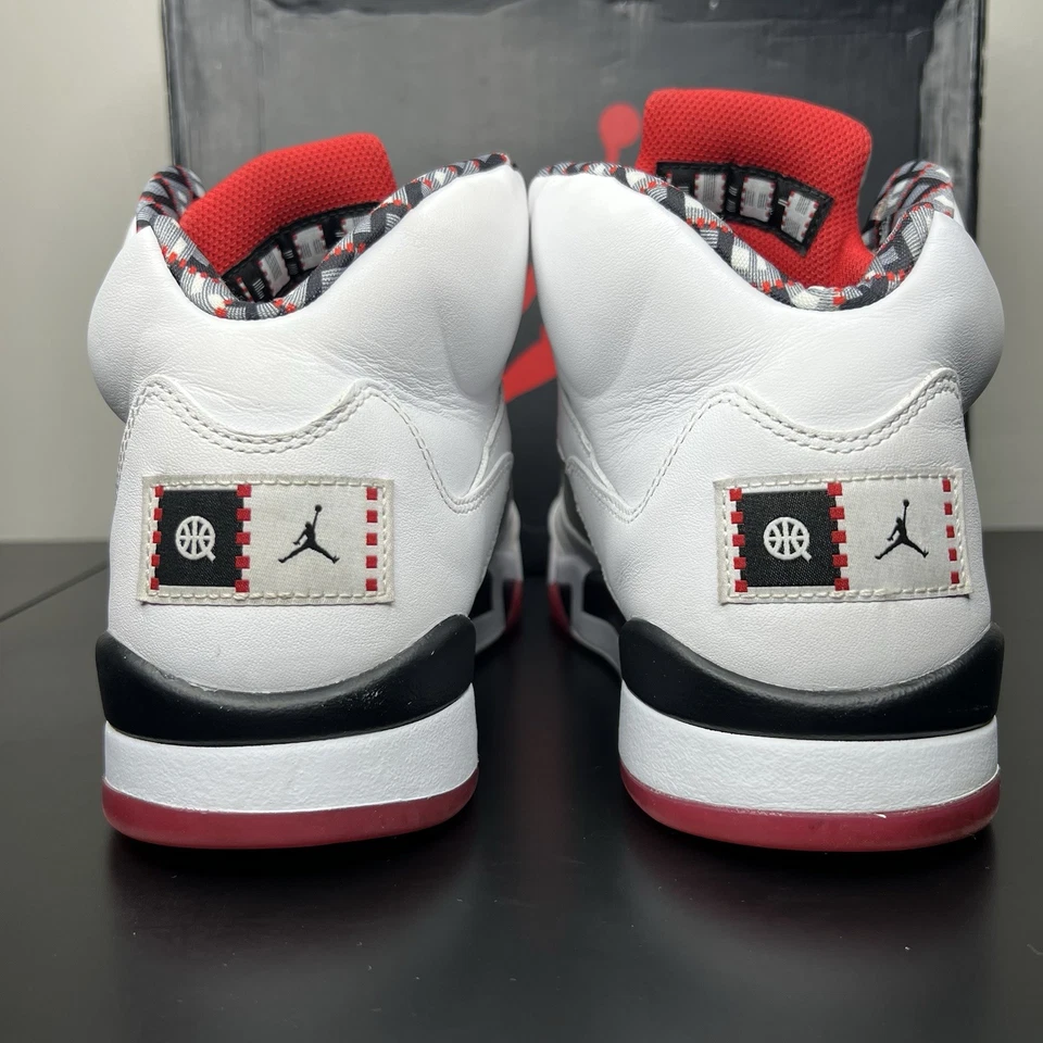 Talla 11 - Air Jordan 5 Retro 2021 Quai 54 Foto 3 de 4