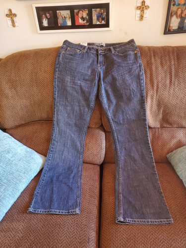New Levi Strauss Women Jeans Juniors 9 Dark Blue Stretch Low Rise Slim Bootcut