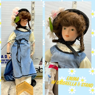 Vintage 1985 13'' Emma Woodhouse Porzellanpuppe von Bertha Rogers mit Ständer & Regenschirm