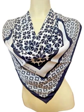 Kate Spade Spade New York Spade Flower 34" Square Scarf  100% Silk White Black