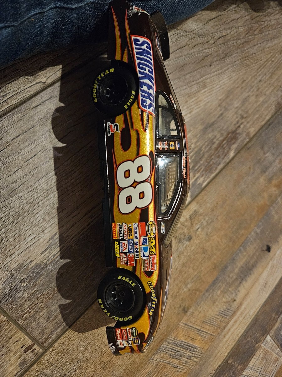 2007 Winner's Circle NASCAR #88 Ricky Rudd Snickers 1 24