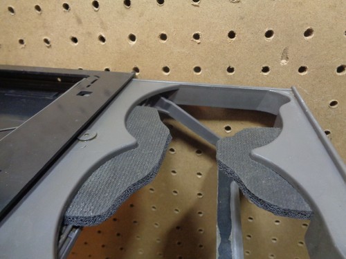 COROLLA PRIZM 1998 TO 2002 GRAY TAN OR BLACK CUP HOLDER WITH BRAND NEW RUBBER - Picture 7 of 11