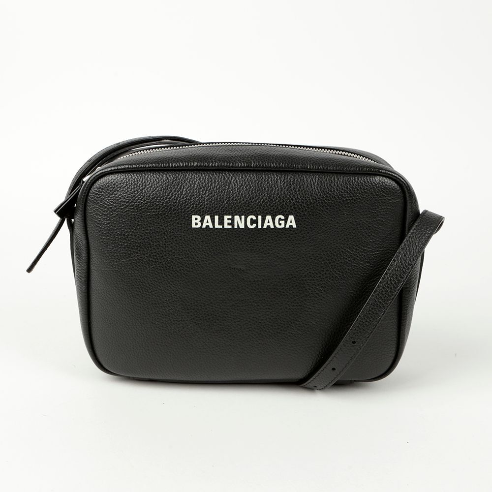 Balenciaga Everyday Medium Camera Shoulder Crossbody Bag Balenciaga Everyday Medium Camera Shoulder Crossbody Bag