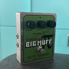 Electro-Harmonix Bass Big Muff Pi Analog Fuzz/Sustain Pedal f&uuml;r Bassgitarre