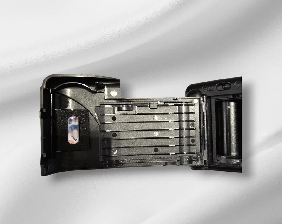 vtg kodak kb28 aspherical kb 28 point and shoot film camera 35mm Works Tested - Image 4 of 4