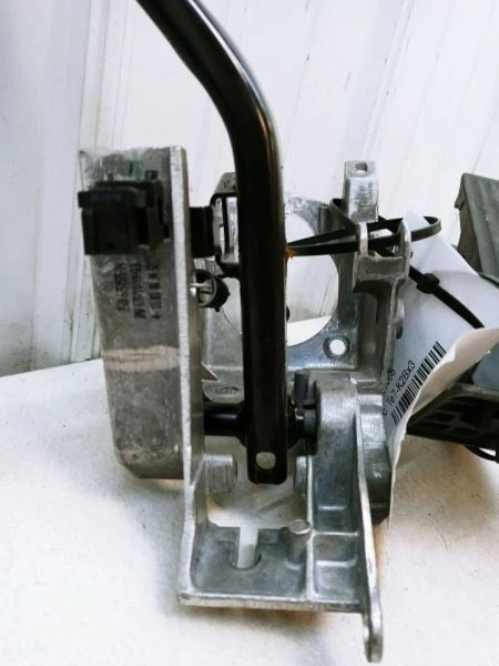 2008 BMW 328i SEDAN AUTOMÁTICO N51 GASOLINA E PEDAL DE FREIO FABRICANTE DE EQUIPAMENTO ORIGINAL  - Imagem 3 de 4