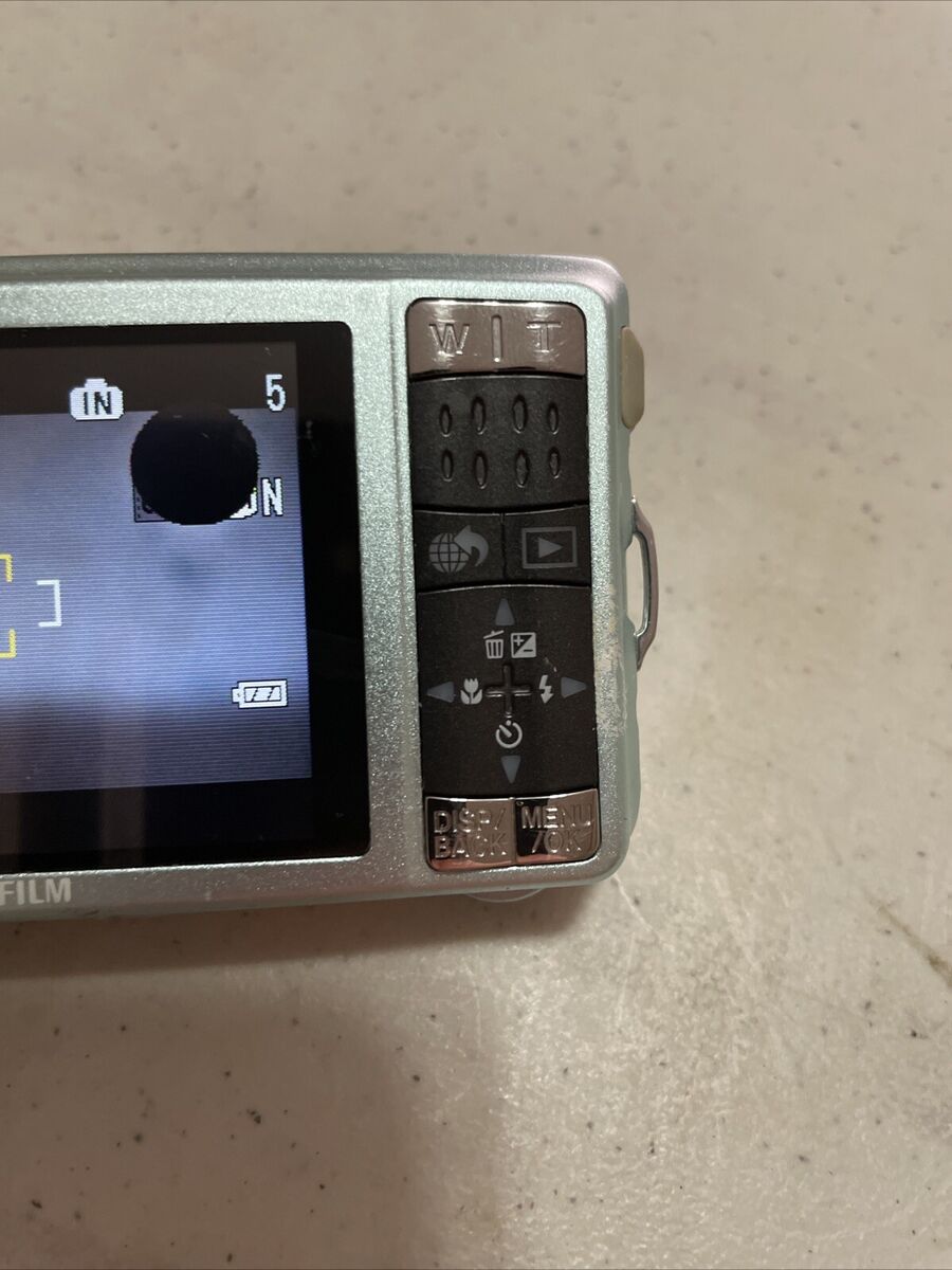 FUJIFILM FinePix Z80 14.2MP Digital Camera W/Battery No FUJIFILM FinePix Z80 14.2MP Digital Camera W/Battery No