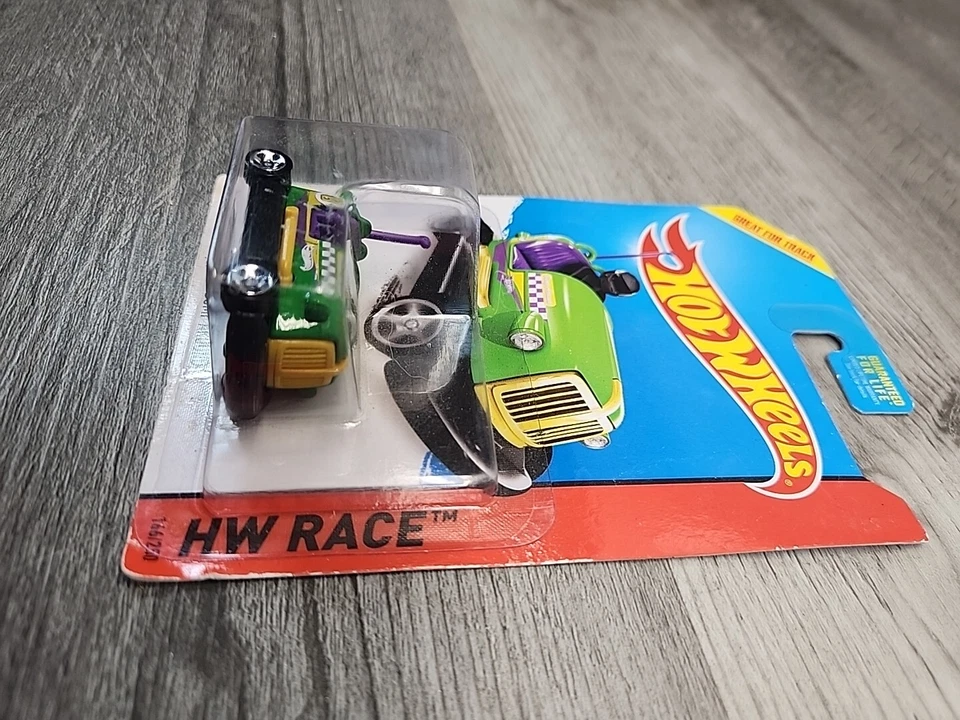 2013 Hot Wheels Green Bump Around #166 HW RACE - Image 2 of 4