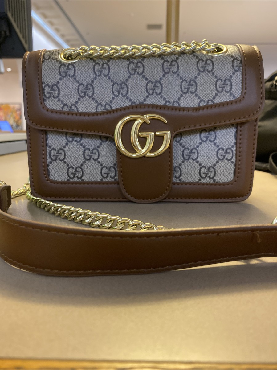 GUCCI ゴールド GGパターン ボディバッグ GUCCI GGパターン ボディバッグ
