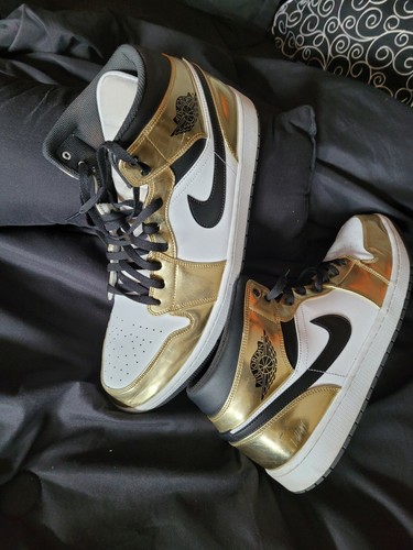 Nike Air Jordan 1 AJ1 Mid SE Metallic Gold Black White - Size 17 | eBay