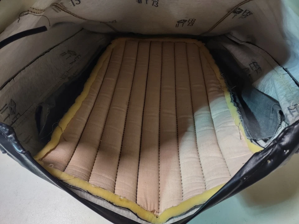 Chrysler Plymouth Barracuda 1974 cubierta de asiento delantero Foto 4 de 4