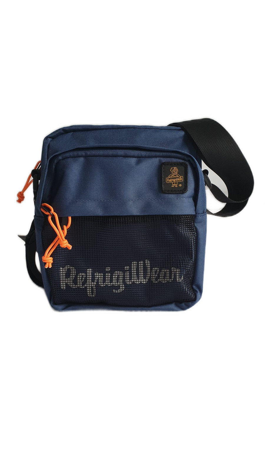 Репортер Refrigiwear в центре Херрена-Умхангеташе-ин-Блау 11990₽