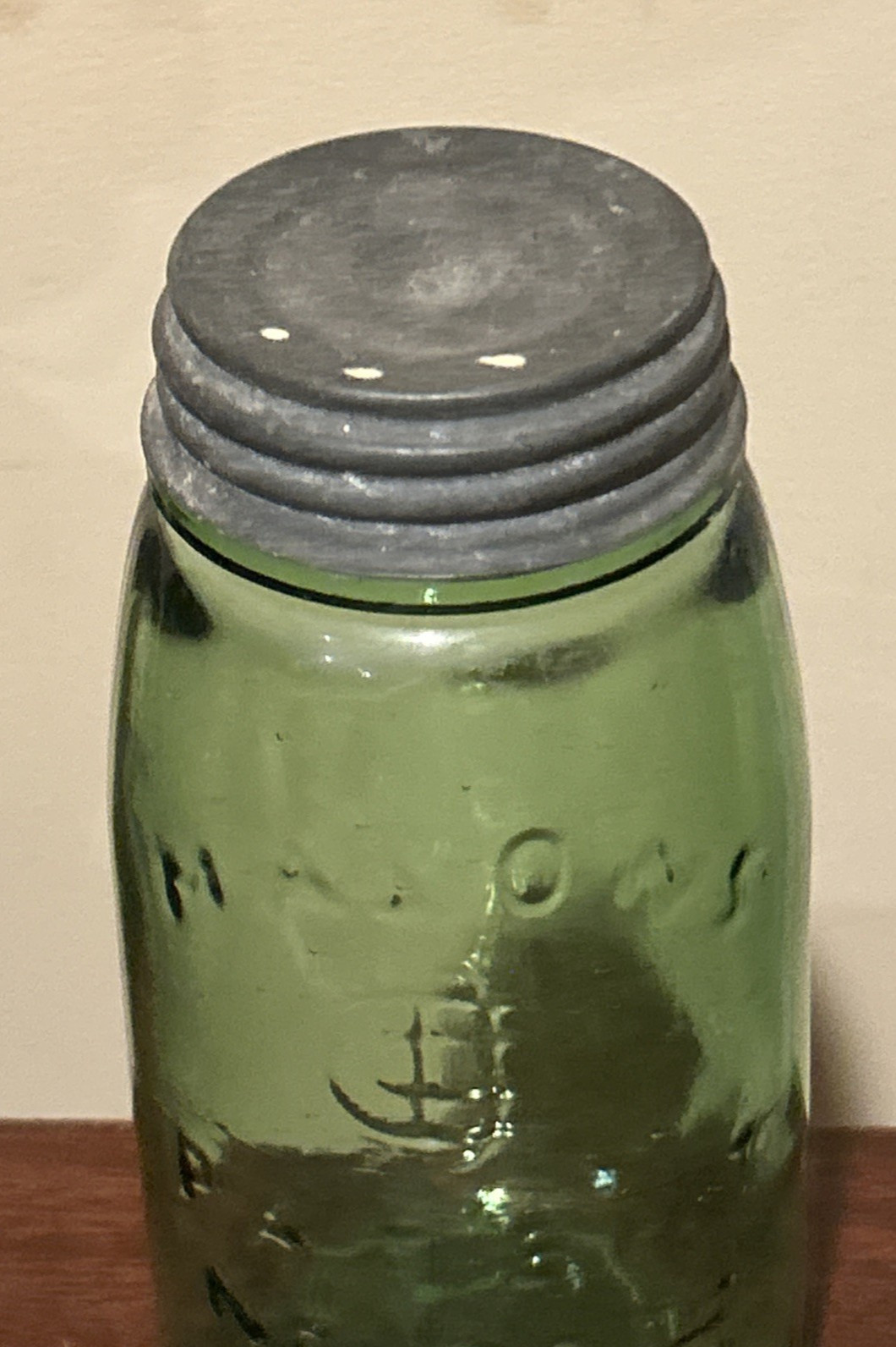 Vintage  Green Quart Mason's Patent Nov 30 1858 Canning Jar Zinc Lid H362