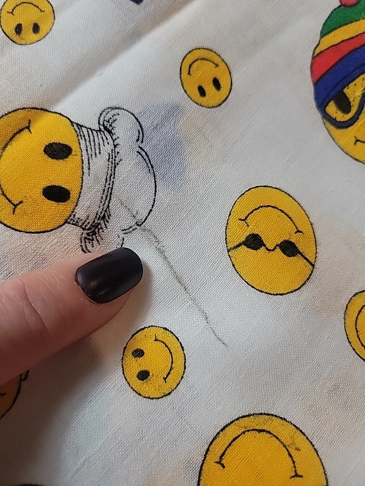 Antigo Colorido SMILEY FACE OCUPATIONS Chef Polícia Cowboy Marinheiro Tecido de Algodão 1YD - Imagem 3 de 4