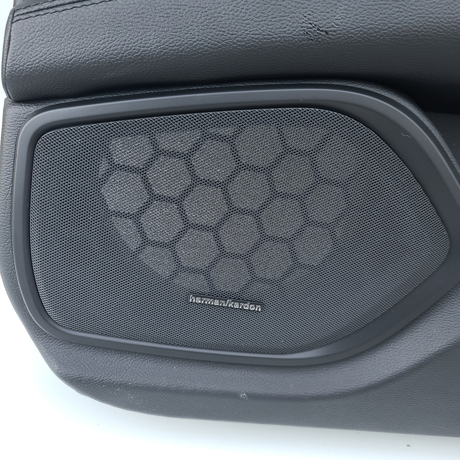 2014-2017 Maserati Ghibli Front Right Passenger Side Interior Door Trim Panel