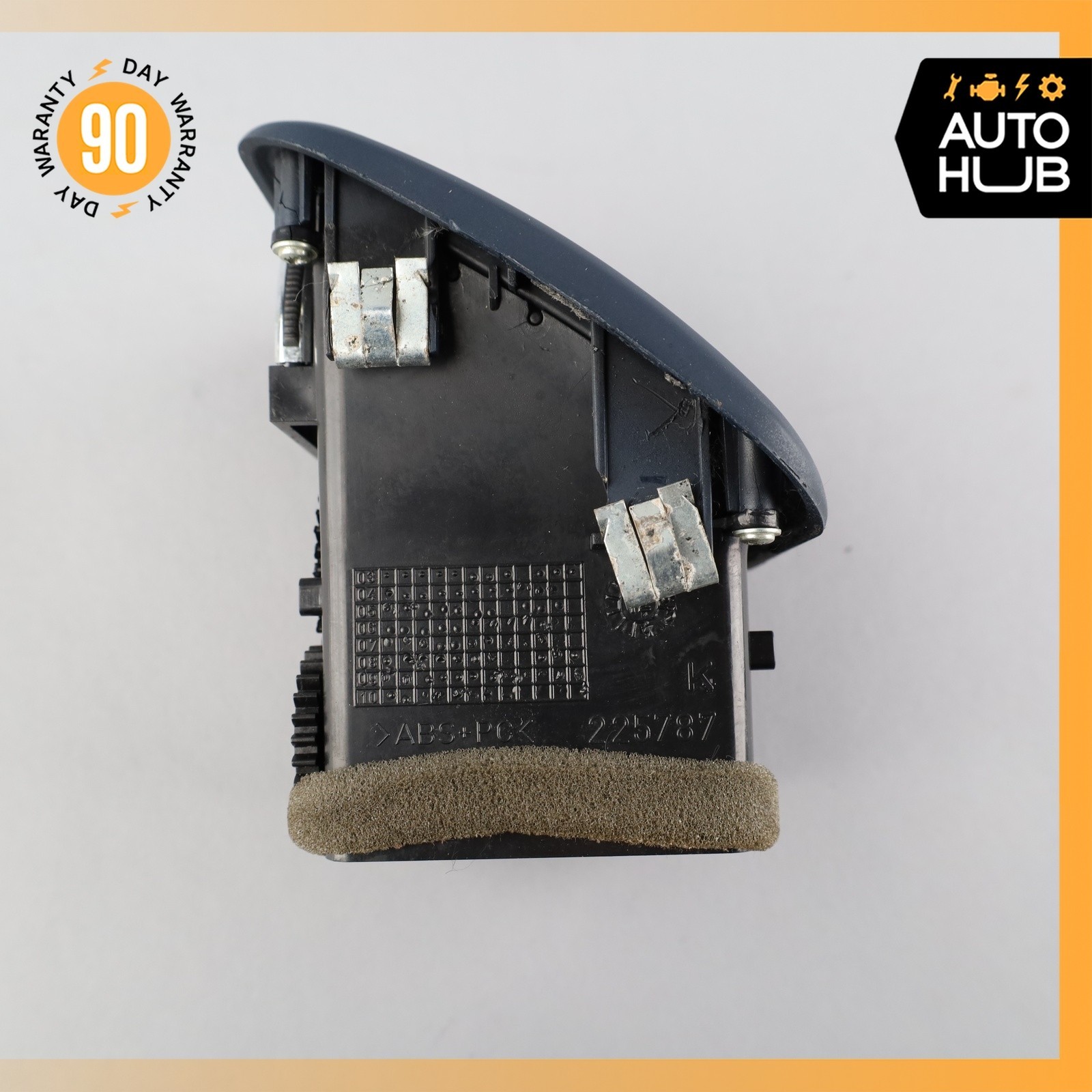 09-13 Maserati Quattroporte M139 Front Right or Left Console AC A/C Air Vent OEM