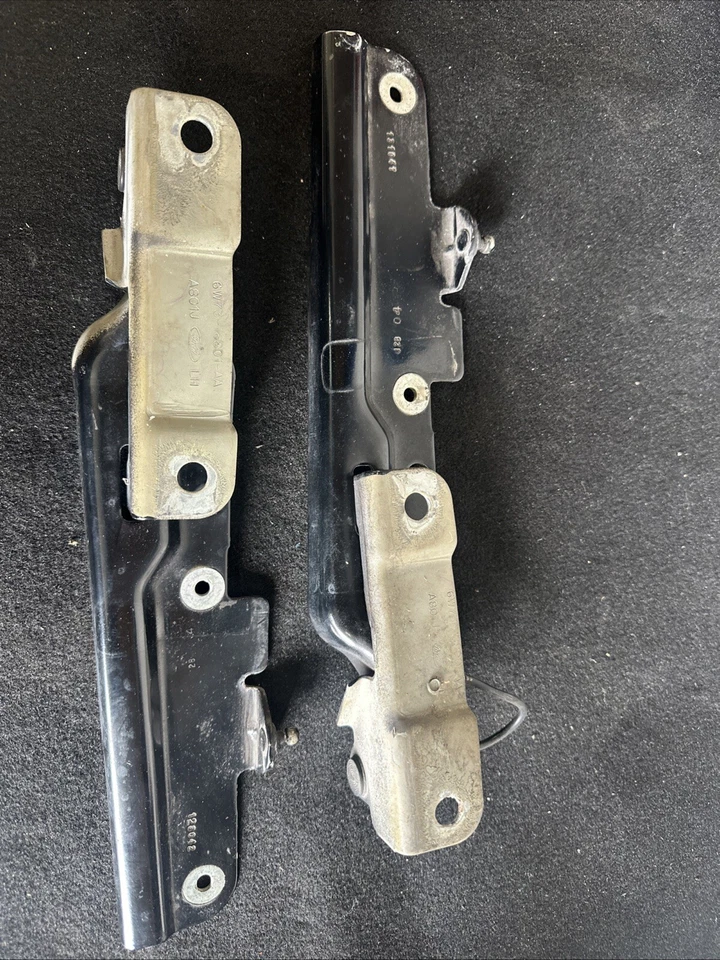 Dobradiças para capô de aviador Lincoln 02-10 Ford Explorer Mercury Mountaineer 03-05 - Imagem 2 de 4