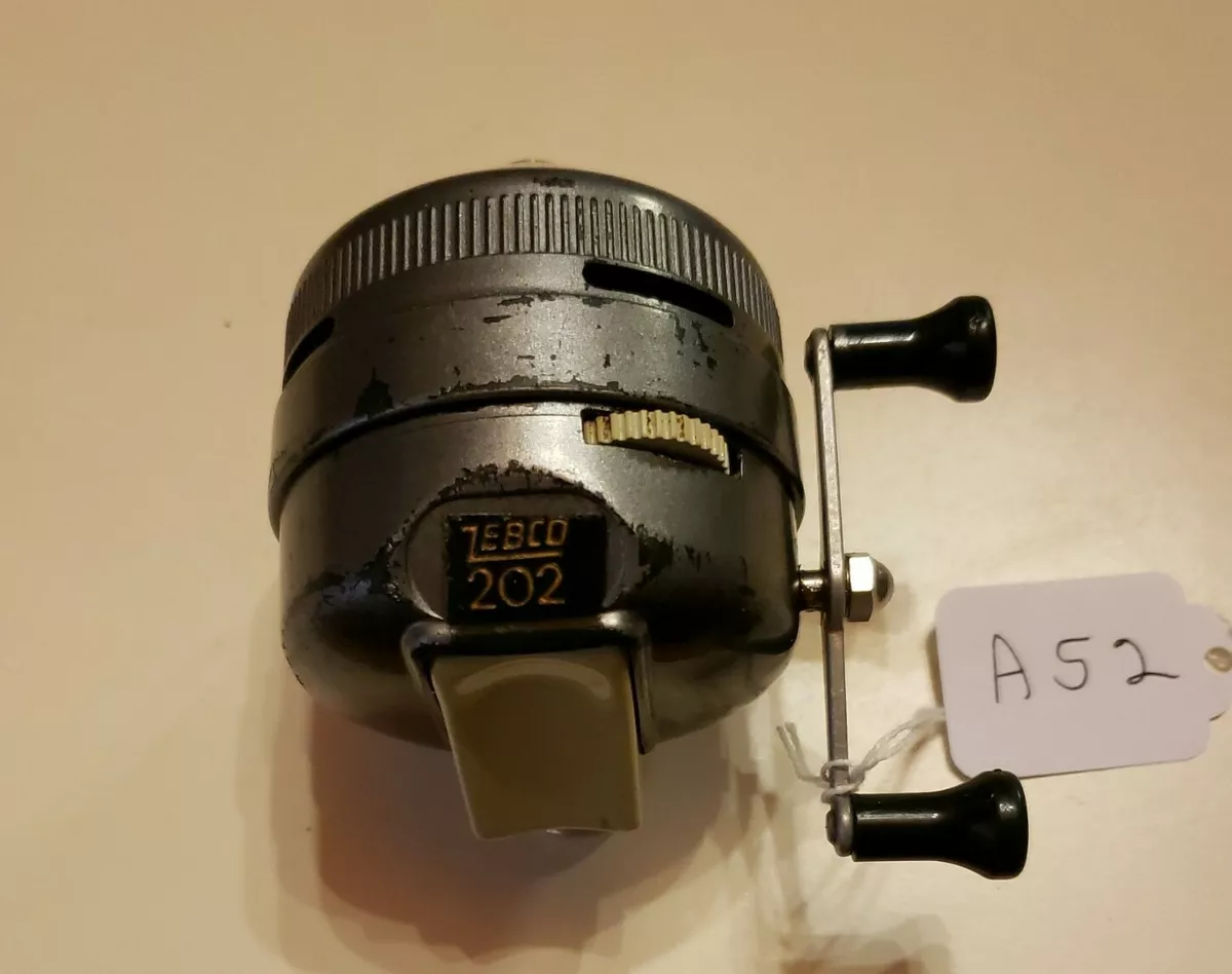 Vintage Zebco 202 Metallic Silver Spincasting Fishing Reel