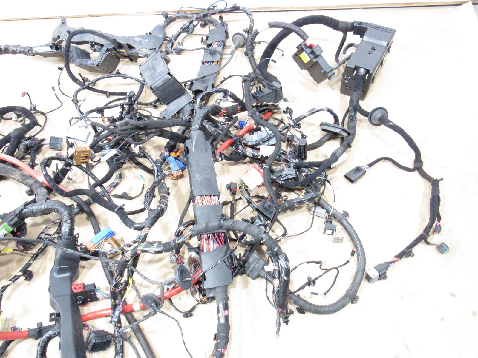 Maserati Levante Q4 2017 AWD 3.0L Main Body Floor Wire Wiring Harness 16-24 >#3