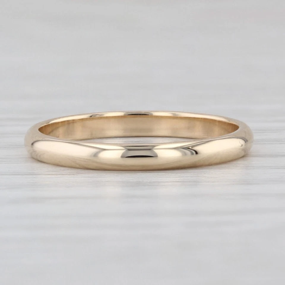 Classic Gold Wedding Band 10k Yellow Gold Size 5 Ring - Image 2 of 4