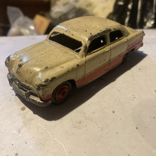 1950s Vintage Dinky Toys Ford Sedan “Fordor”Two Tone No 170