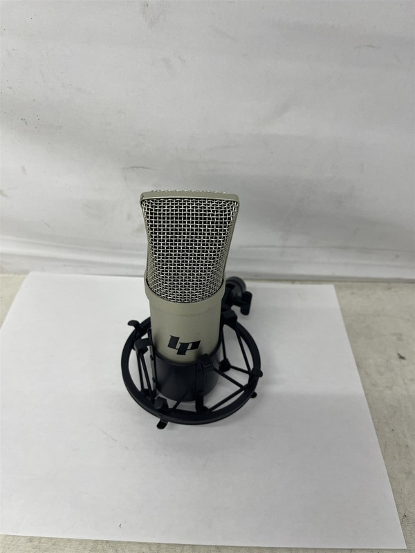 LyxPro LYX7000XLR Condenser Microphone W/ Shock Mount For Audio Recording 