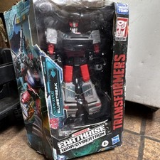Hasbro Takara Tomy Transformers Bluestreak Earthrise War for Cybertron WFC-E32